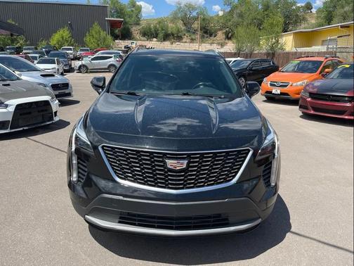 Stellar Black Metallic 2019 Cadillac XT4 Premium Luxury