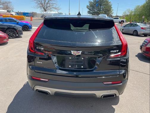 Stellar Black Metallic 2019 Cadillac XT4 Premium Luxury
