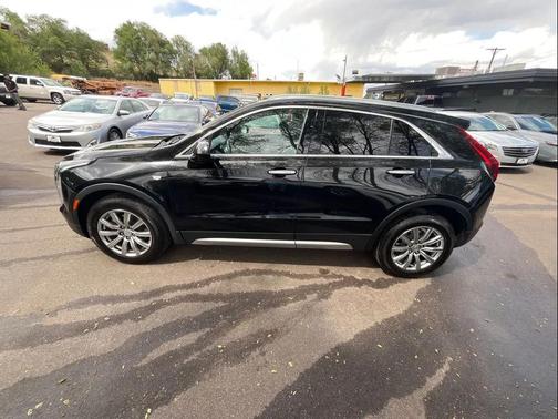 Stellar Black Metallic 2019 Cadillac XT4 Premium Luxury