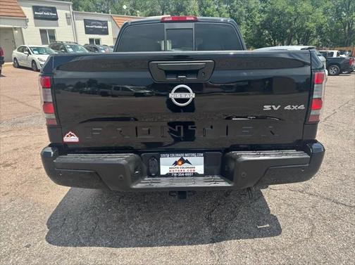 2022 Nissan Frontier SV
