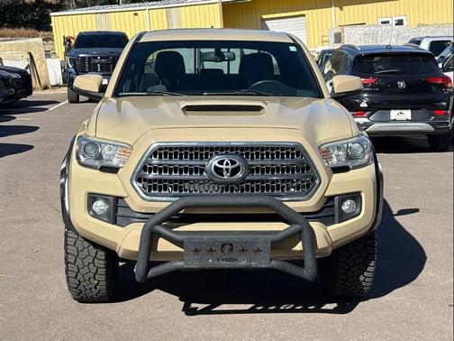 2017 Toyota Tacoma TRD Sport