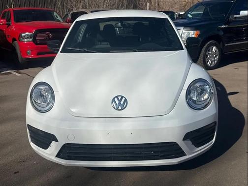 2018 Volkswagen Beetle 2.0T S