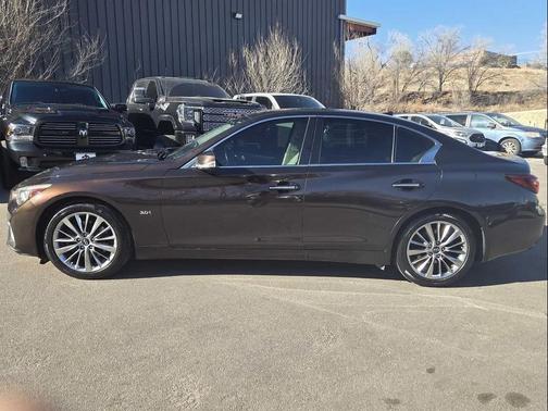 2018 INFINITI Q50 3.0t LUXE