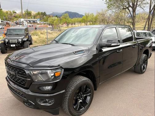 Diamond Black Crystal Pearlcoat 2022 RAM 1500 Big Horn/Lone Star