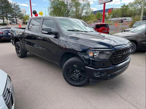 Diamond Black Crystal Pearlcoat 2022 RAM 1500 Big Horn/Lone Star