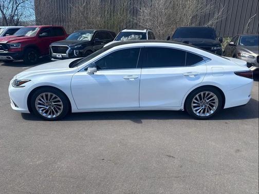 Eminent White Pearl 2020 Lexus ES 350 Base