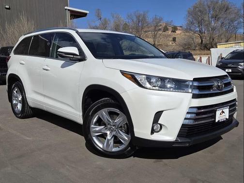 2017 Toyota Highlander Limited