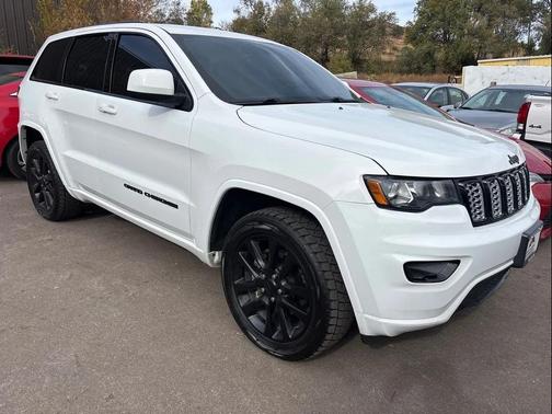 2018 Jeep Grand Cherokee Altitude