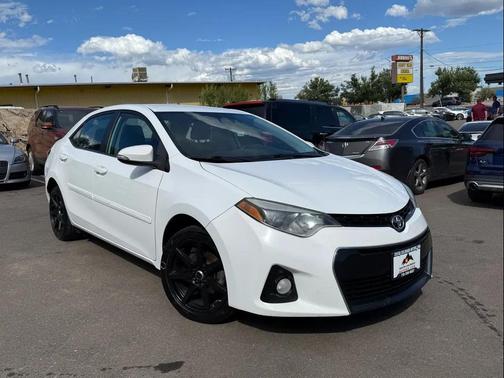 2015 Toyota Corolla S Plus