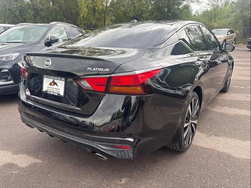 2019 Nissan Altima 2.5 Platinum