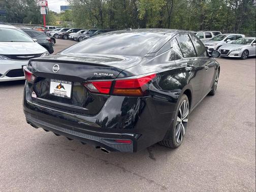 2019 Nissan Altima 2.5 Platinum