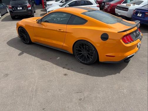 2018 Ford Mustang EcoBoost
