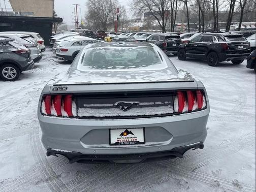 2020 Ford Mustang EcoBoost