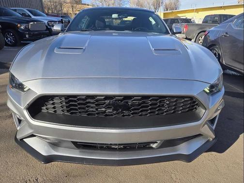 2020 Ford Mustang EcoBoost