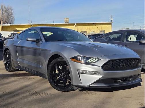 2020 Ford Mustang EcoBoost