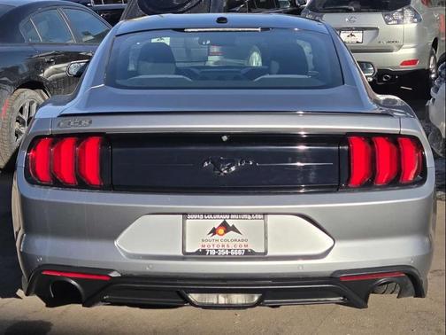 2020 Ford Mustang EcoBoost