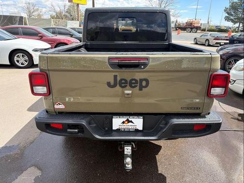 Gator Clearcoat 2020 Jeep Gladiator Sport S