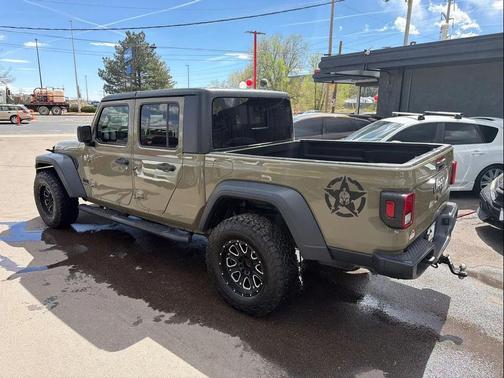 Gator Clearcoat 2020 Jeep Gladiator Sport S