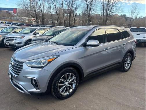 2018 Hyundai SANTA FE SE