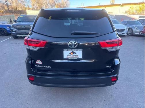 2019 Toyota Highlander LE