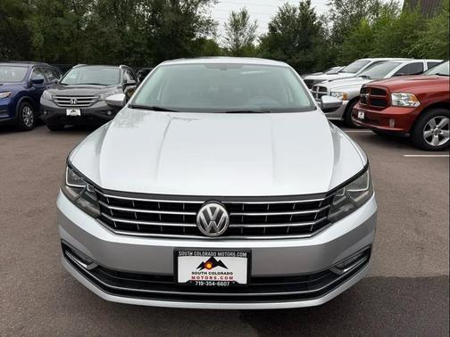 2016 Volkswagen Passat 1.8T SE w/Technology