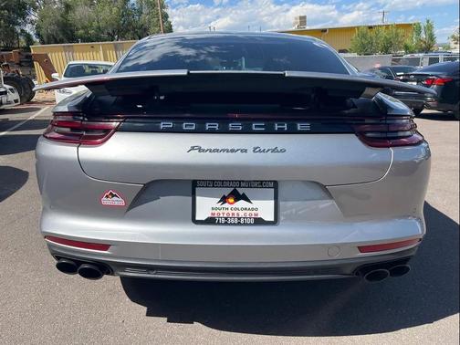 GT Silver Metallic 2017 Porsche Panamera Turbo