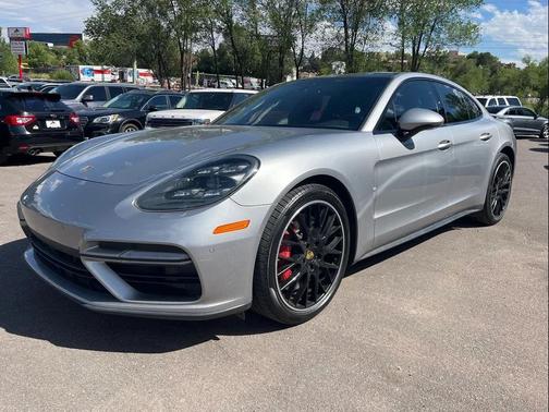 GT Silver Metallic 2017 Porsche Panamera Turbo