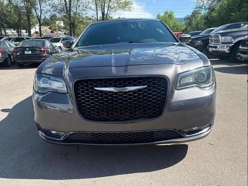 Granite Crystal Metallic Clearcoat 2017 Chrysler 300 S