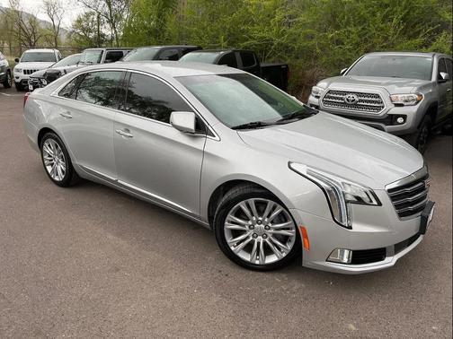 Radiant Silver Metallic 2019 Cadillac XTS Luxury