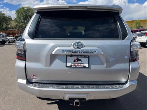 Classic Silver Metallic 2018 Toyota 4Runner SR5 Premium