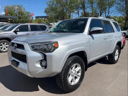 Classic Silver Metallic 2018 Toyota 4Runner SR5 Premium