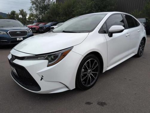 White 2020 Toyota Corolla LE