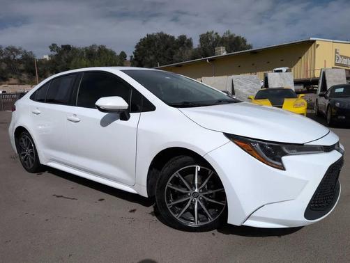 White 2020 Toyota Corolla LE
