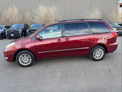 2007 Toyota Sienna XLE Limited