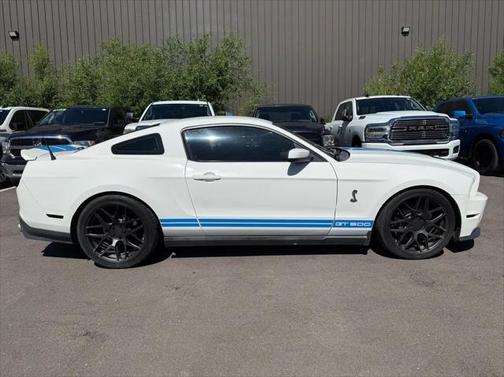 2010 Ford Shelby GT500 Base