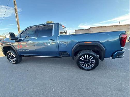 2024 GMC Sierra 2500 Denali Ultimate