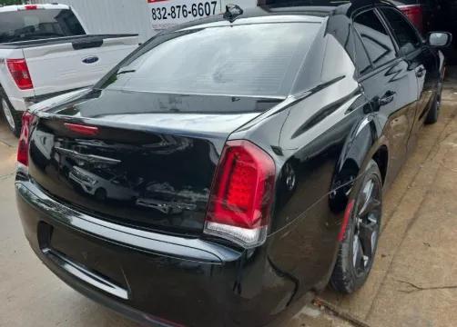 2020 Chrysler 300 Touring