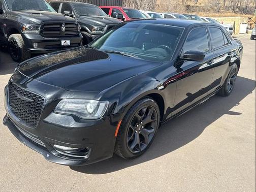 2020 Chrysler 300 Touring
