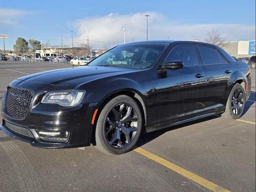 2020 Chrysler 300 Touring