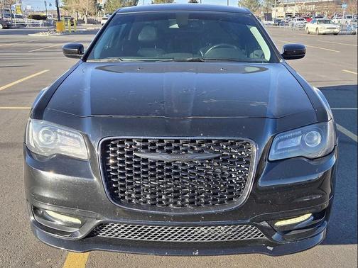 2020 Chrysler 300 Touring