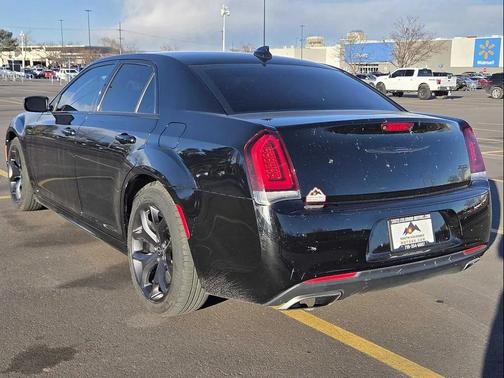 2020 Chrysler 300 Touring