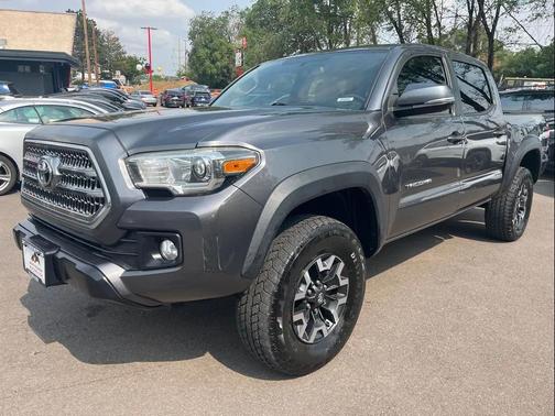 Magnetic Gray Metallic 2017 Toyota Tacoma TRD Off Road