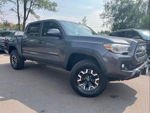 Magnetic Gray Metallic 2017 Toyota Tacoma TRD Off Road