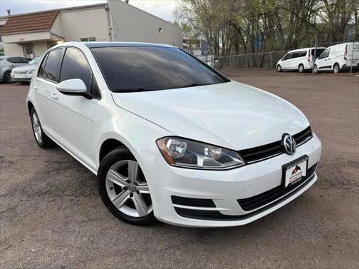 2017 Volkswagen Golf TSI Wolfsburg Edition 4-Door