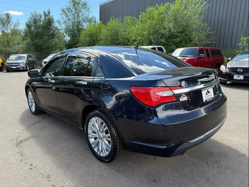 2012 Chrysler 200 Limited