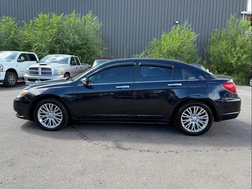 2012 Chrysler 200 Limited