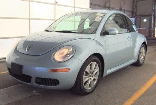 2009 Volkswagen New Beetle S