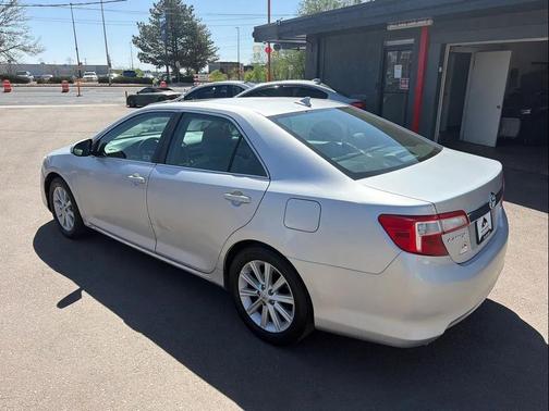 Classic Silver Metallic 2012 Toyota Camry XLE
