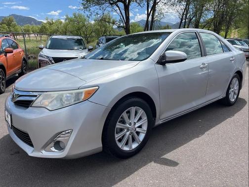 Classic Silver Metallic 2012 Toyota Camry XLE