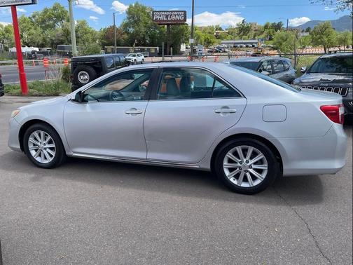 Classic Silver Metallic 2012 Toyota Camry XLE
